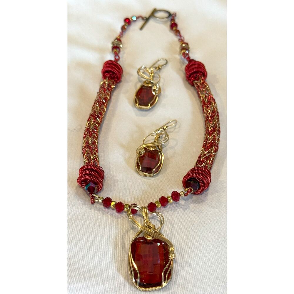 Swarovski Crystal Gold Wrap Pendant Knit Wire Czech 24k Bead Necklace & Earrings